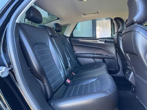 Used 2016 Ford Fusion SE w/ Equipment Group 202A FWD image 26