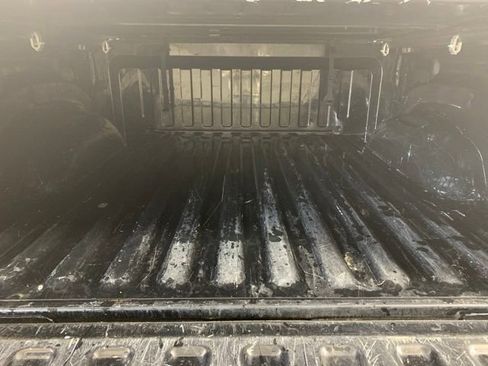 Used 2020 RAM 1500 Laramie AWD/4WD image 7