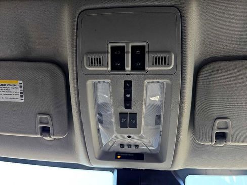 Used 2015 Cadillac SRX Luxury w/ Driver Awareness Package image 36