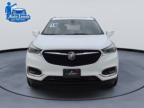Used 2019 Buick Enclave Essence FWD image 4