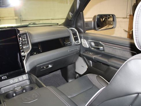 New 2026 RAM 1500 Laramie w/ Advanced Safety Group II AWD/4WD image 38