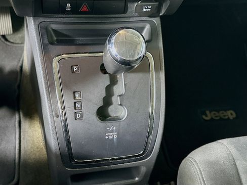 Used 2016 Jeep Patriot Sport w/ Power Value Group FWD image 23