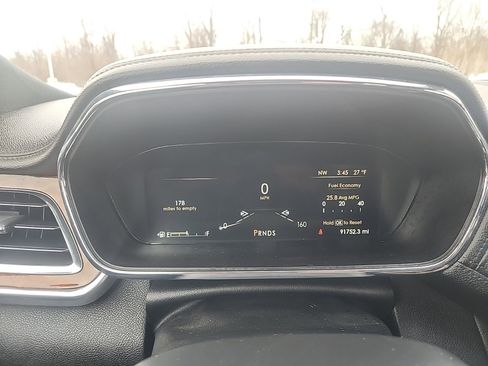 Used 2019 Lincoln Continental Premiere image 15