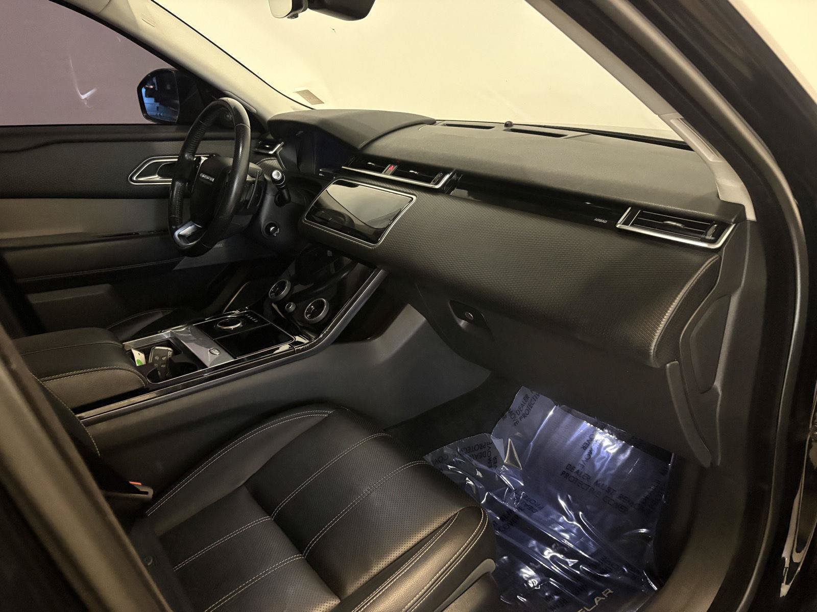 Used 2018 Land Rover Range Rover Velar S AWD/4WD image 49