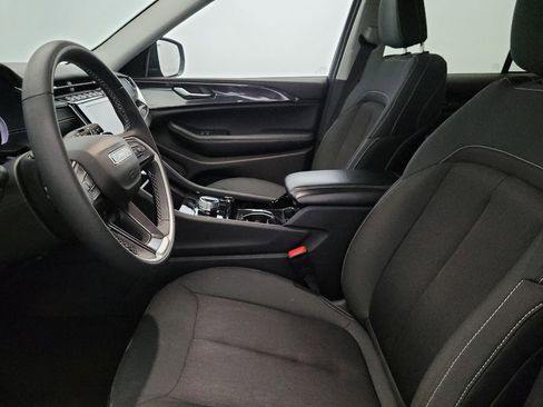 Used 2023 Jeep Grand Cherokee Laredo w/ Luxury Tech Group I image 17