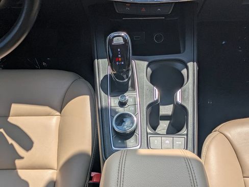Used 2025 Cadillac XT4 Premium Luxury FWD image 18