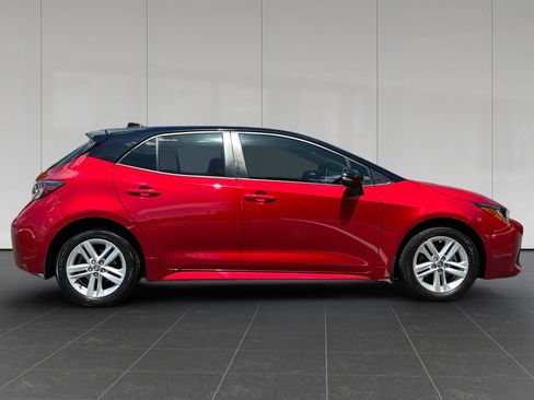 Used 2022 Toyota Corolla SE FWD image 6