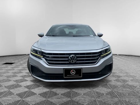 Used 2021 Volkswagen Passat 2.0T R-Line image 3