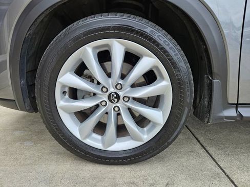 Used 2019 INFINITI QX50 Essential w/ Proactive Package AWD/4WD image 9