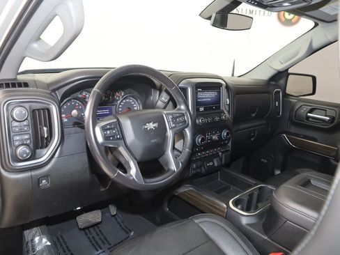 Used 2019 Chevrolet Silverado 1500 LT Trail Boss AWD/4WD image 23