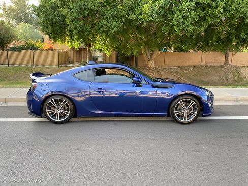 Used 2016 Scion FR-S image 6
