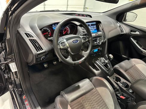 Used 2013 Ford Focus ST image 27