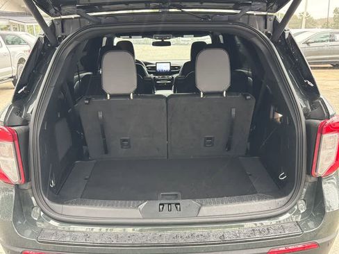 Certified 2023 Ford Explorer ST-Line w/ Class IV Trailer Tow Package image 16