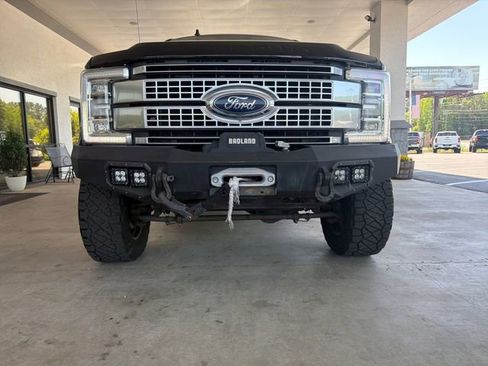 Used 2019 Ford F250 Platinum w/ Platinum Ultimate Package AWD/4WD image 26