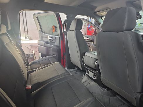 Used 2019 Chevrolet Silverado 1500 Custom w/ Custom Value Package AWD/4WD image 11