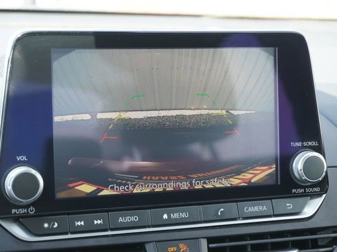 Used 2024 Nissan Altima 2.5 SV FWD image 31