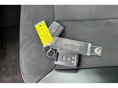 Certified 2024 Jeep Grand Cherokee L Laredo image 12