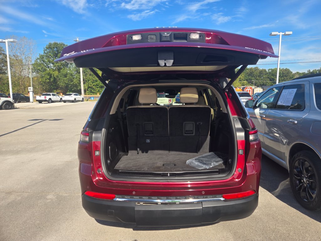 Used 2021 Jeep Grand Cherokee L Limited AWD/4WD image 5