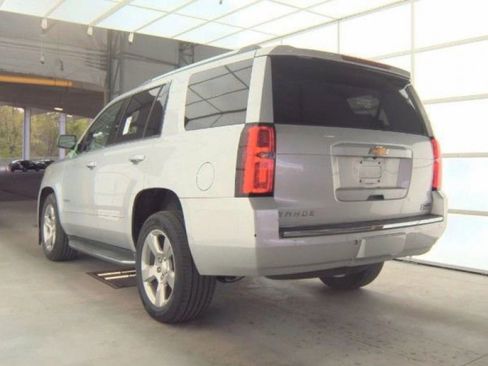 Used 2018 Chevrolet Tahoe Premier AWD/4WD image 3