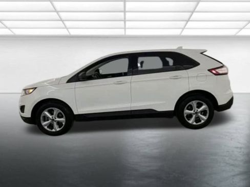 Used 2017 Ford Edge SE image 5