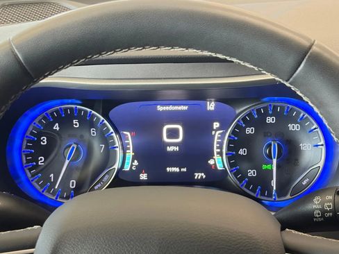 Used 2022 Chrysler Pacifica Touring-L FWD image 33