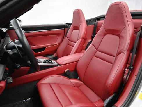 Certified 2020 Porsche 911 Carrera S RWD image 5