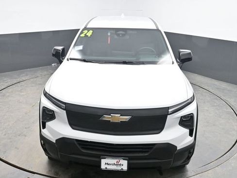 Used 2024 Chevrolet Silverado EV W/T image 19