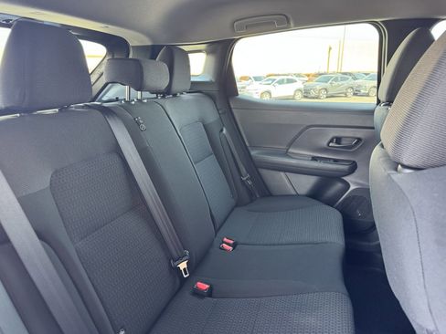 Used 2025 Nissan Kicks S image 37