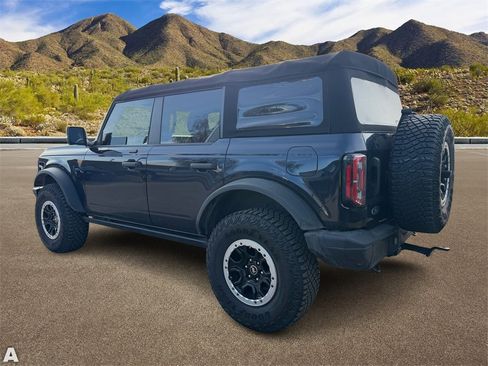 Used 2021 Ford Bronco Badlands image 3