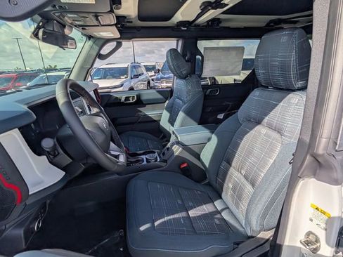 New 2026 Ford Bronco Heritage Edition image 5