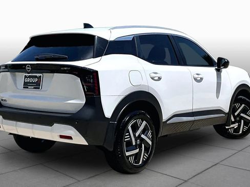 Used 2026 Nissan Kicks SV FWD image 13