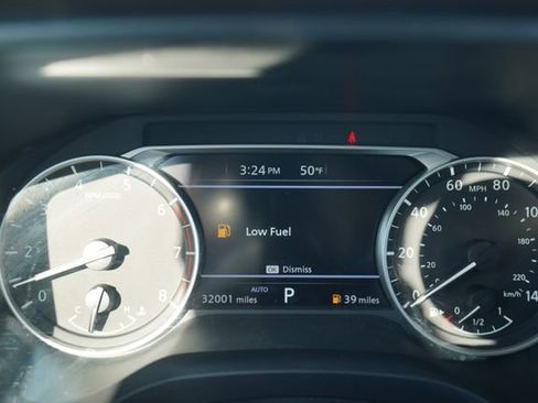 Used 2023 Nissan Rogue SV image 30