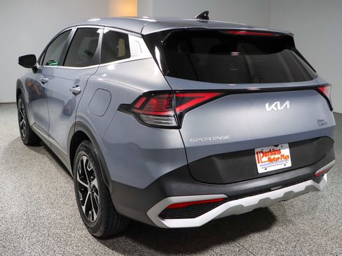 Used 2023 Kia Sportage EX FWD image 9