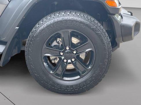 Certified 2022 Jeep Wrangler Unlimited Sport AWD/4WD image 9