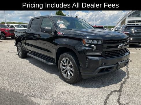 Used 2021 Chevrolet Silverado 1500 RST AWD/4WD image 3