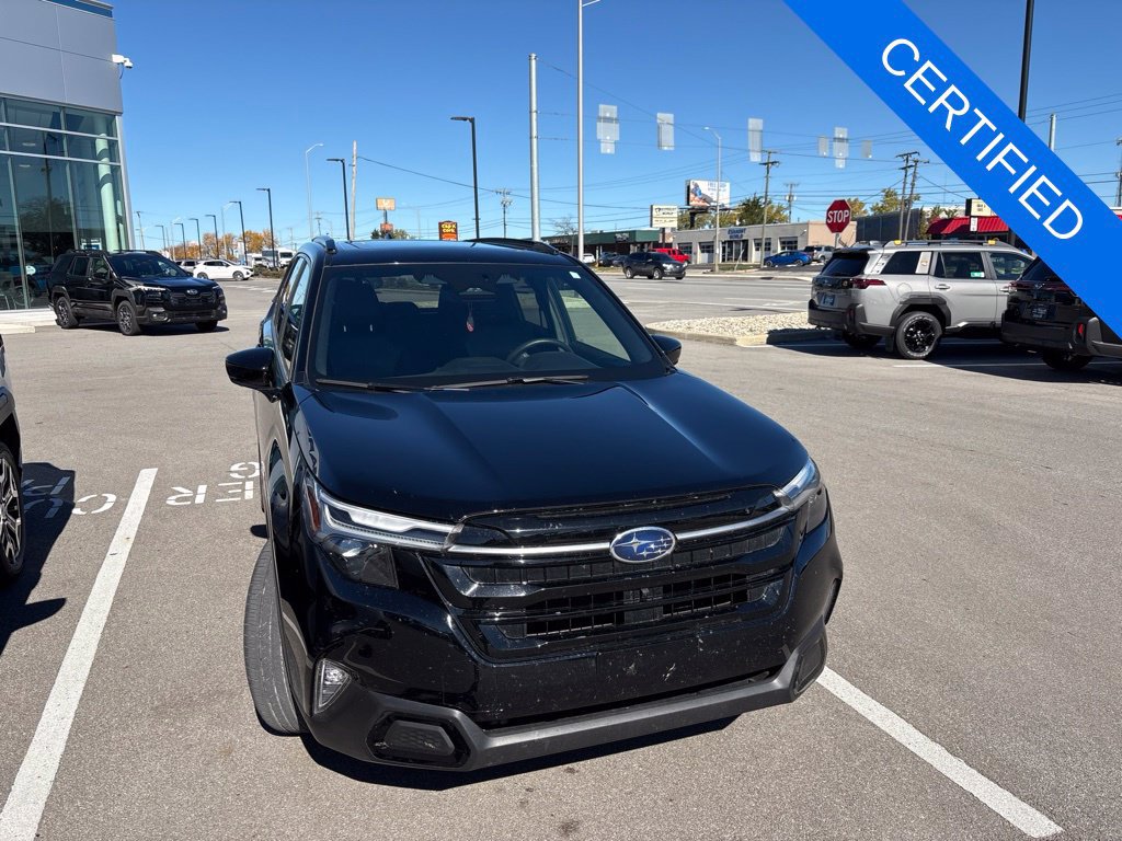 Used 2025 Subaru Forester Touring AWD/4WD image 2