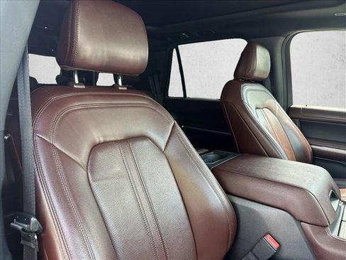 Used 2022 Ford Expedition Limited AWD/4WD image 29