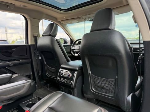 Used 2022 Lincoln Aviator AWD w/ Premium Package image 5