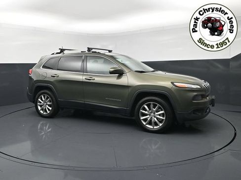 Used 2018 Jeep Cherokee Limited AWD/4WD image 1