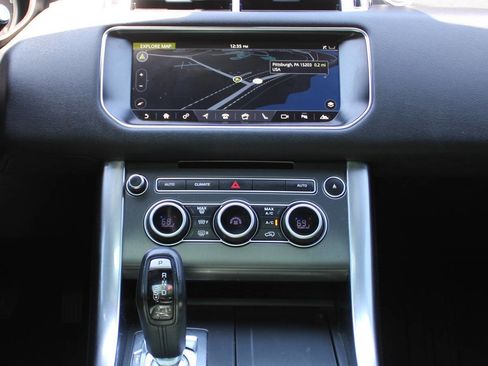 Used 2017 Land Rover Range Rover Sport SE AWD/4WD image 22
