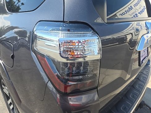 Used 2023 Toyota 4Runner Limited AWD/4WD image 35