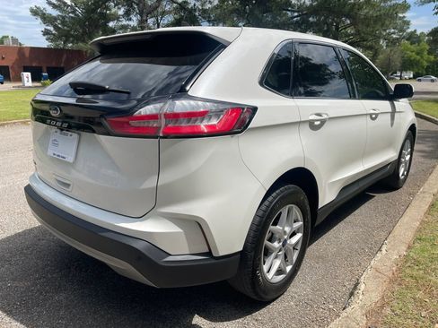 Used 2021 Ford Edge SEL w/ Convenience Package FWD image 5