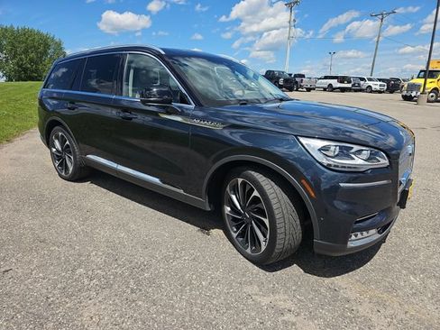Used 2022 Lincoln Aviator Reserve w/ Equipment Group 201A AWD/4WD image 7