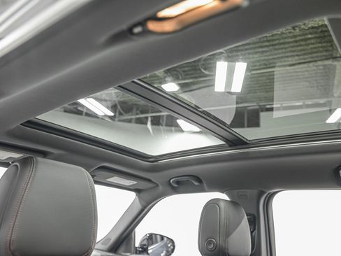 Used 2023 Chevrolet TrailBlazer RS w/ Sun and Liftgate Package image 26