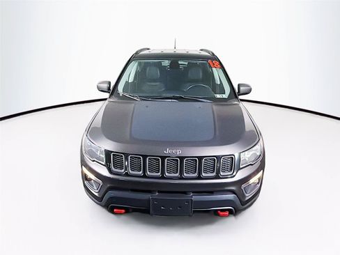 Used 2018 Jeep Compass Trailhawk w/ Cold Weather Group AWD/4WD image 13