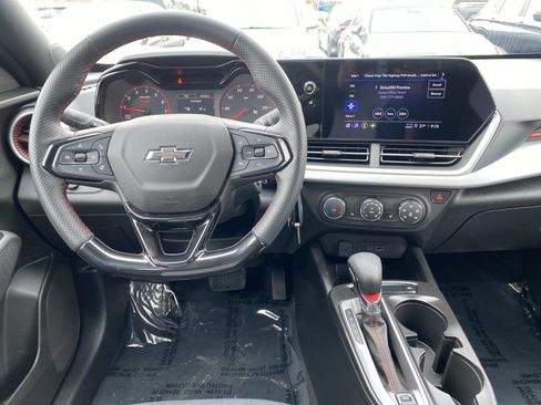 Used 2024 Chevrolet Trax RS w/ Driver Confidence Package image 12