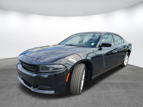 Used 2023 Dodge Charger SXT image 3