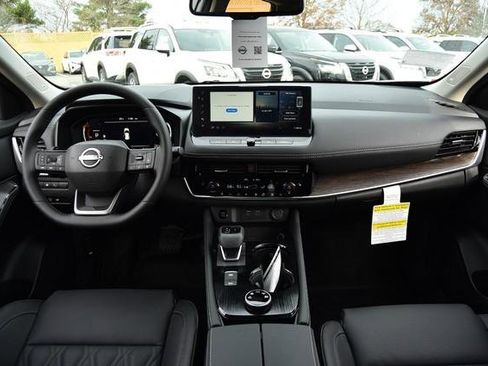 New 2026 Nissan Rogue Platinum w/ Platinum Premium Package image 8