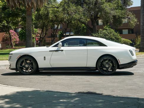 New 2025 Rolls-Royce Spectre Black Badge AWD/4WD image 3