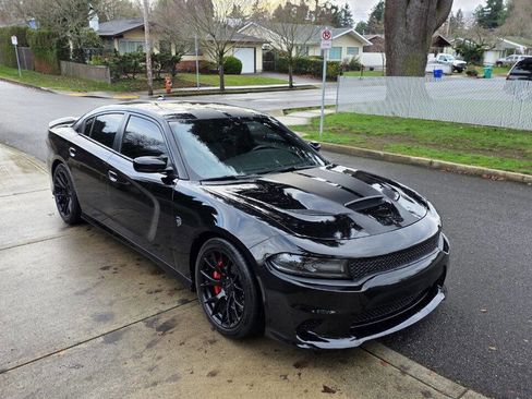 Used 2016 Dodge Charger SRT Hellcat w/ Harman/Kardon Audio Group image 3